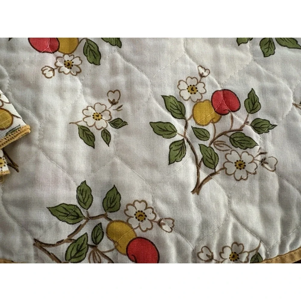 Vintage Quilted Placemat & Napkin Set Cherry Tree Pattern 4 Placemats 6 Napkins